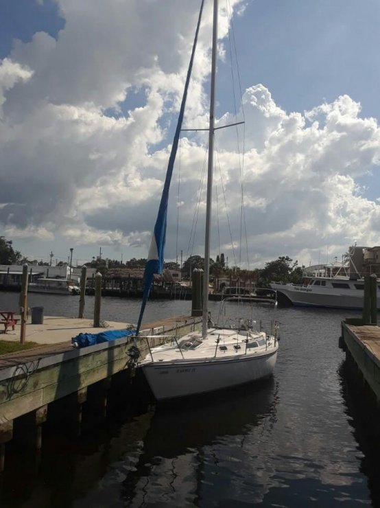 1982 catalina sailboat