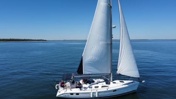 used hunter sailboat